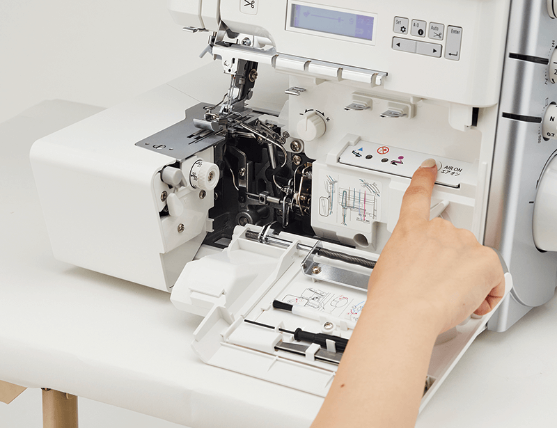 Juki MO-3500 Sumato Overlockmaschine mit Lufteinfädelung