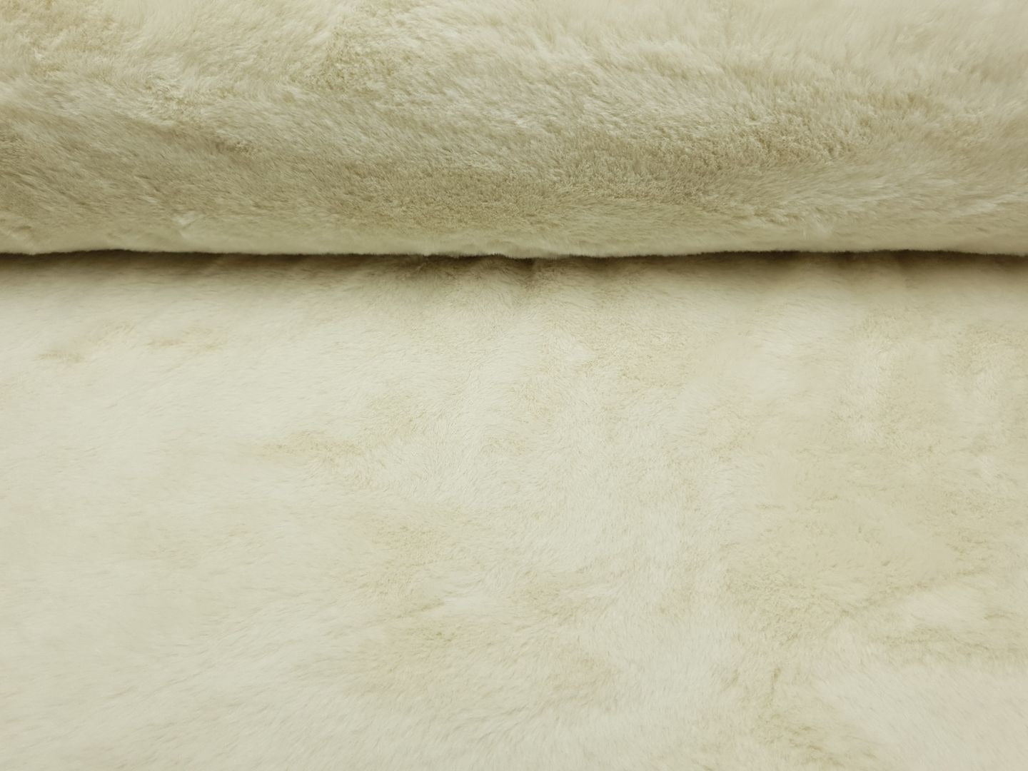 Pastell Flausch sand