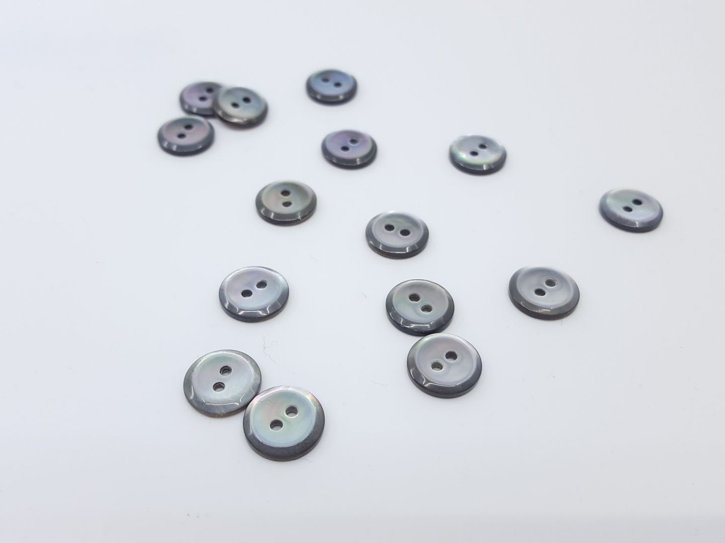 Perlmuttknöpfe anthrazit 13mm