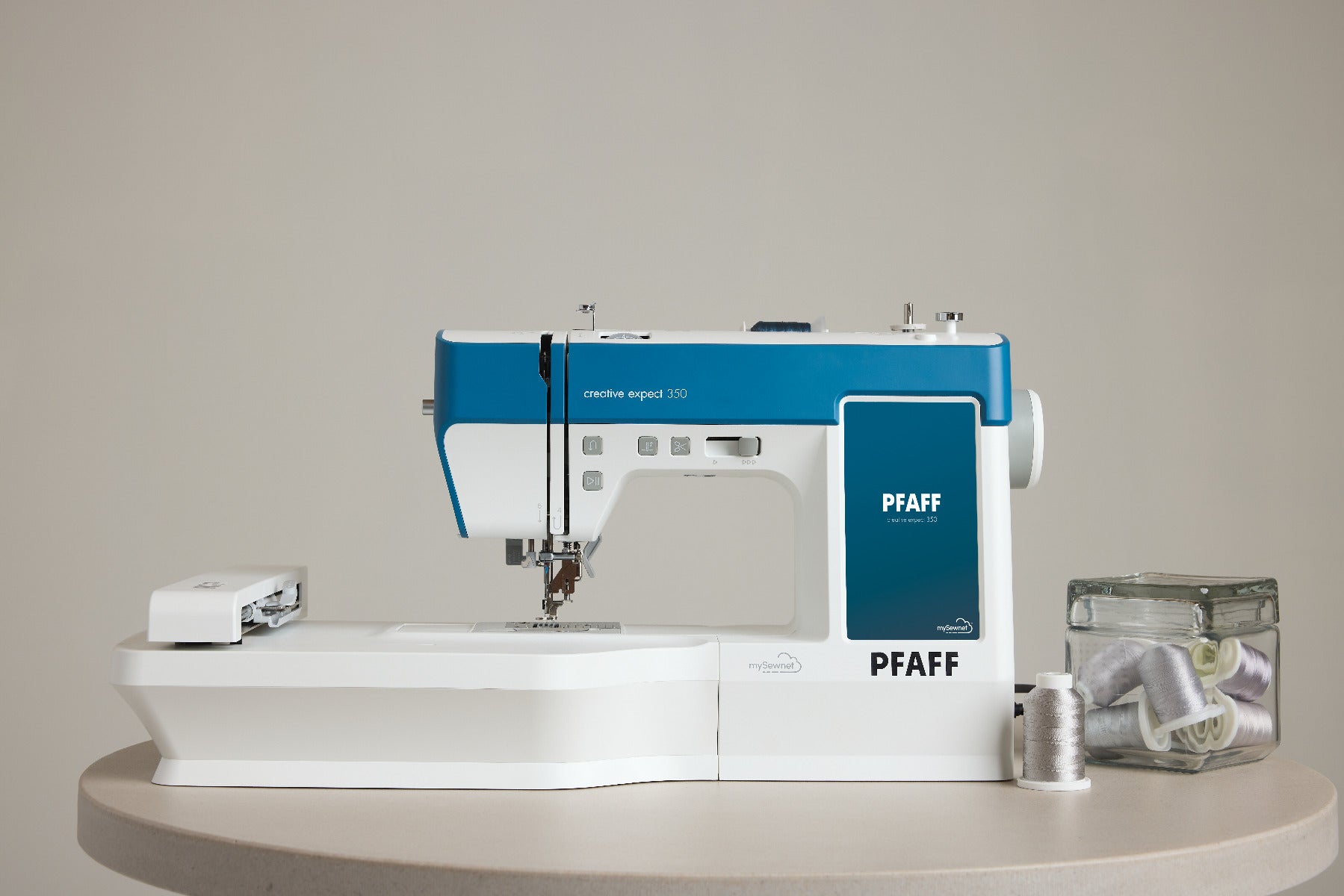 Pfaff creative expect 350 Näh- und Stickmaschine