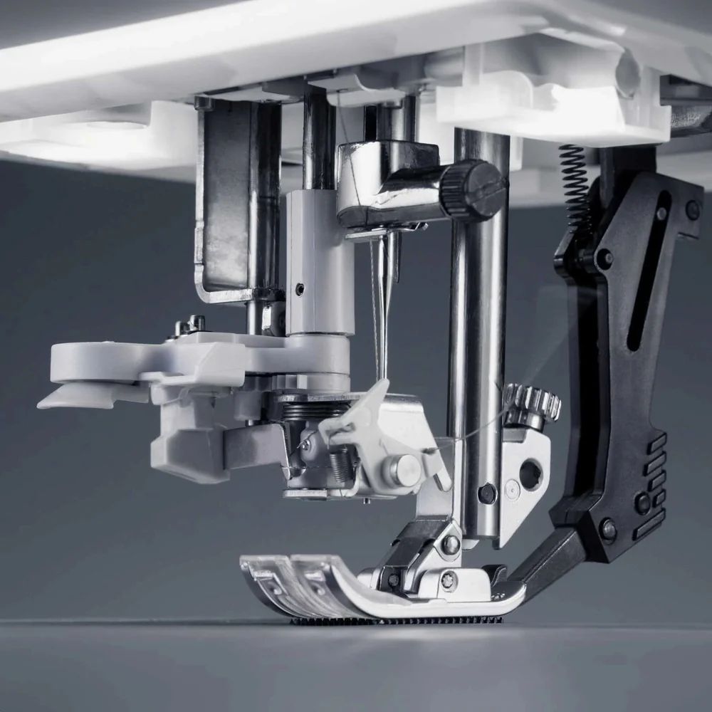 PFAFF Creative Expression 750 Näh- und Stickmaschine