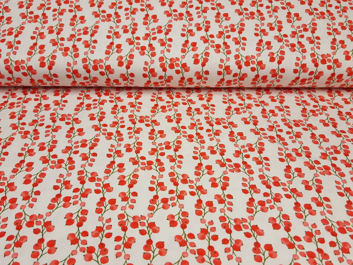 Poppies Fruit offwhite/rot