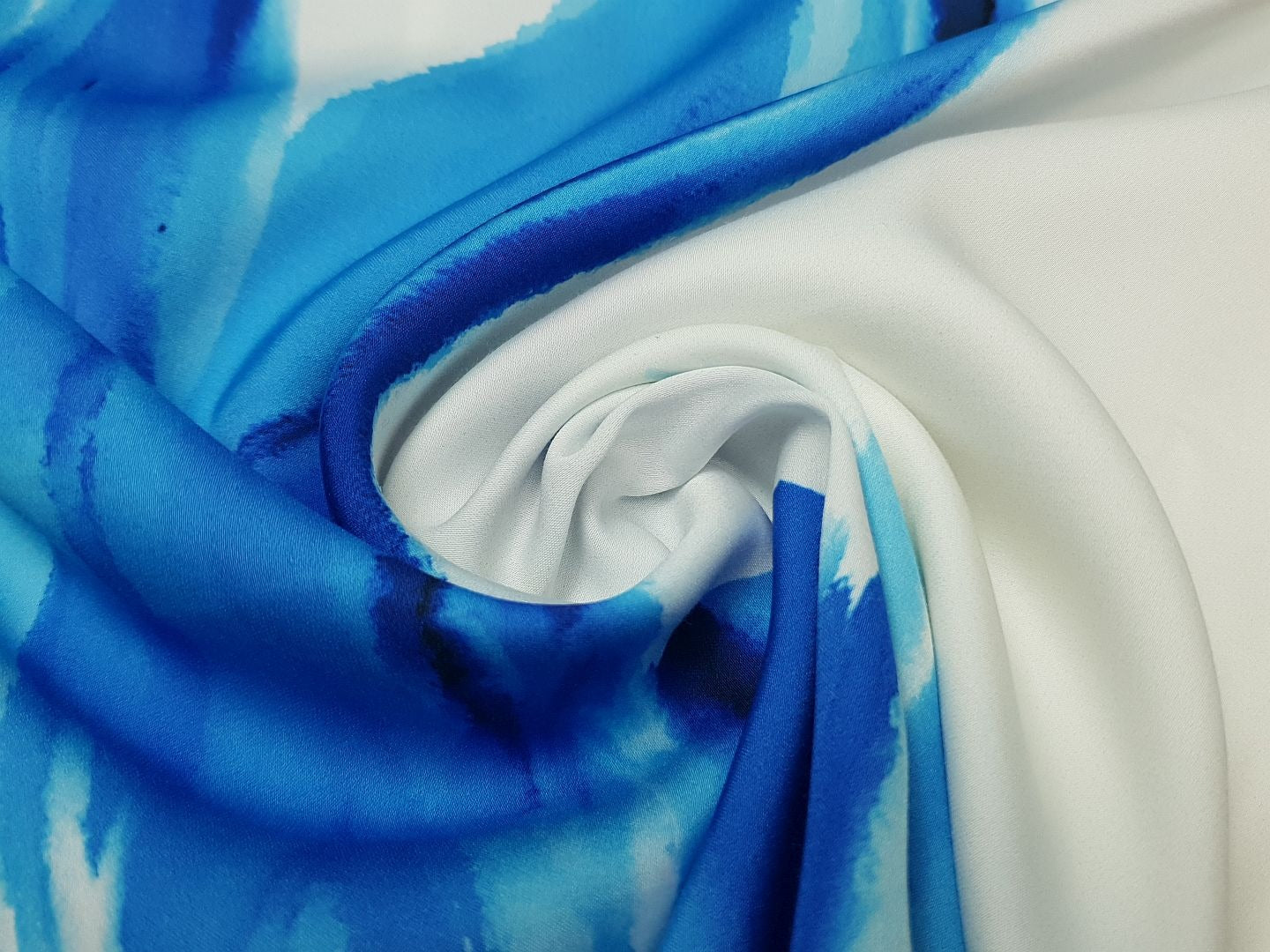 Power & Love offwhite/royalblau/hellblau