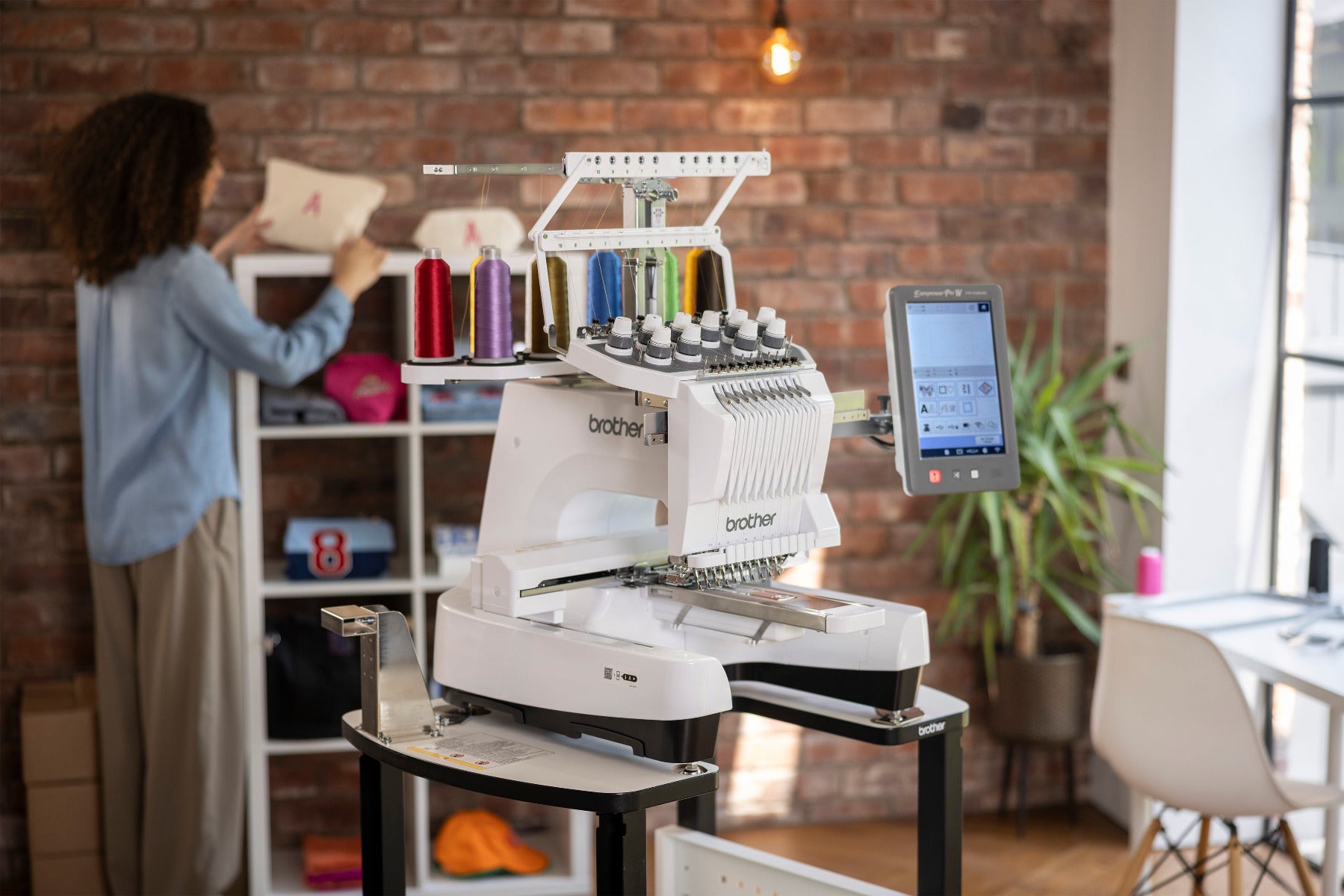 Brother PR1060W Stickmaschine (10 Nadeln)