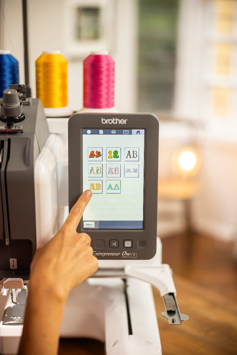Brother PR1x One Einnadel-Stickmaschine