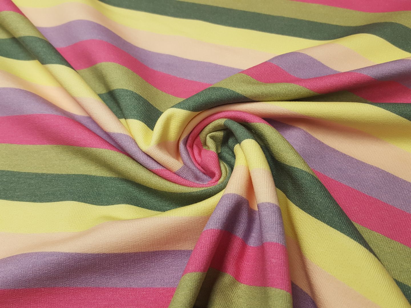 Rainbow Stripe bunt