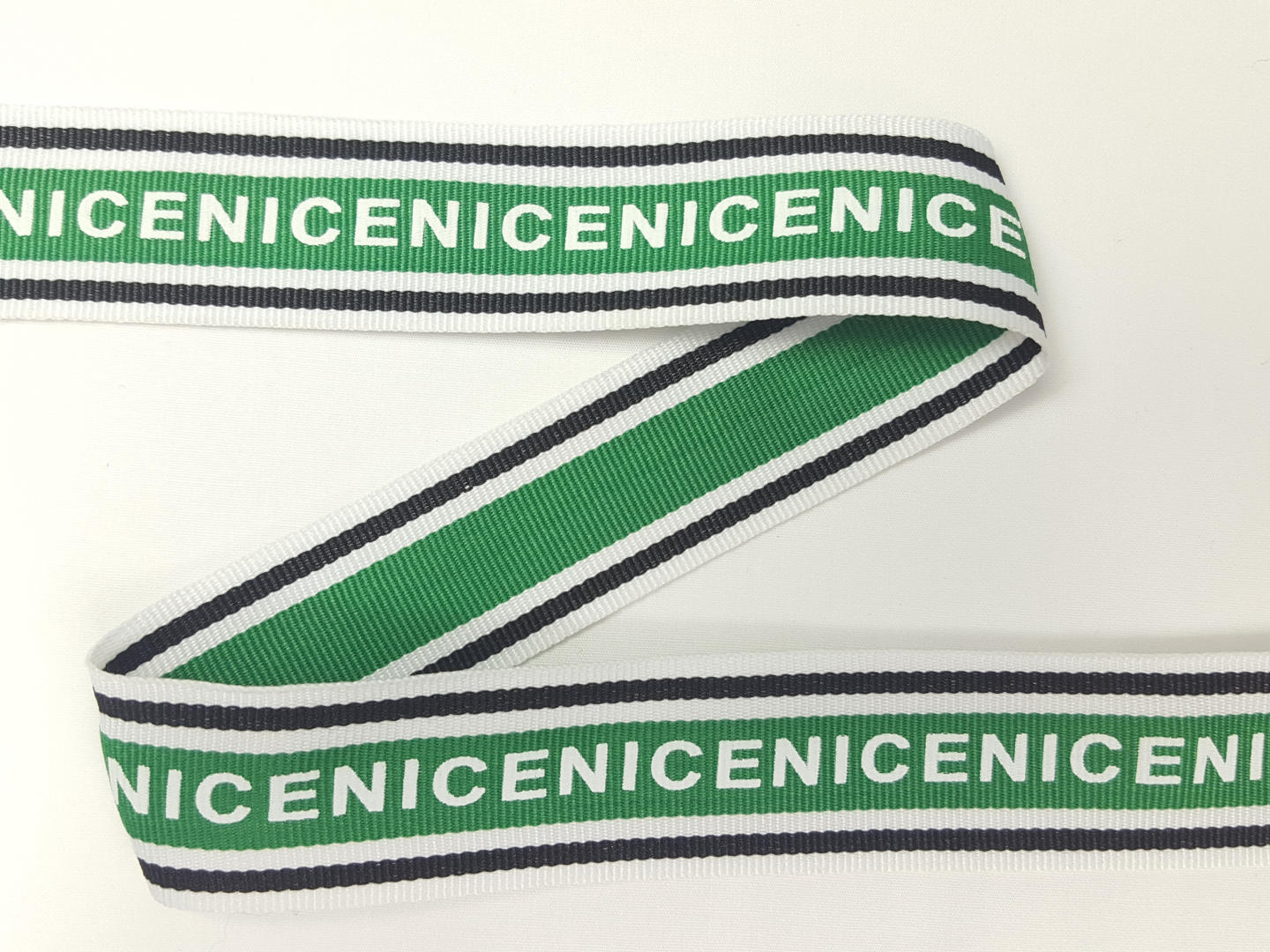 Ripsband NICE schwarz-weiss-apfelgrün