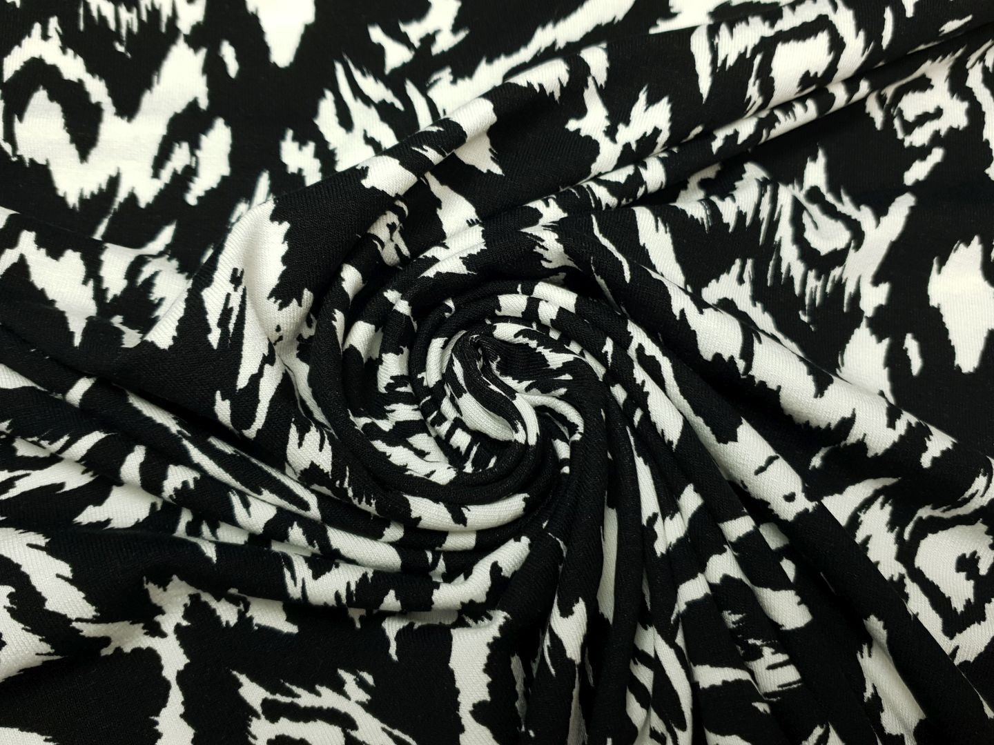 Scribbles schwarz/offwhite