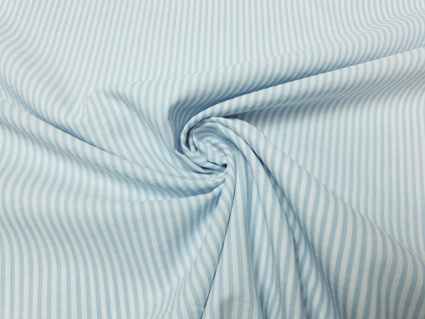 Seersucker Stripes hellblau/weiss