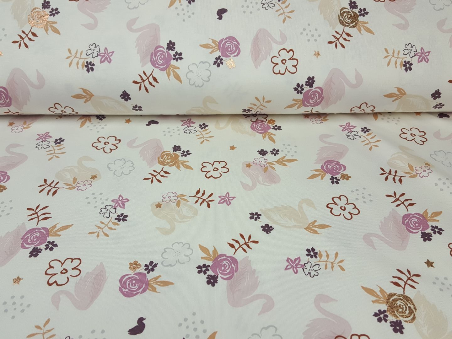 Swans offwhite/rosa/gold