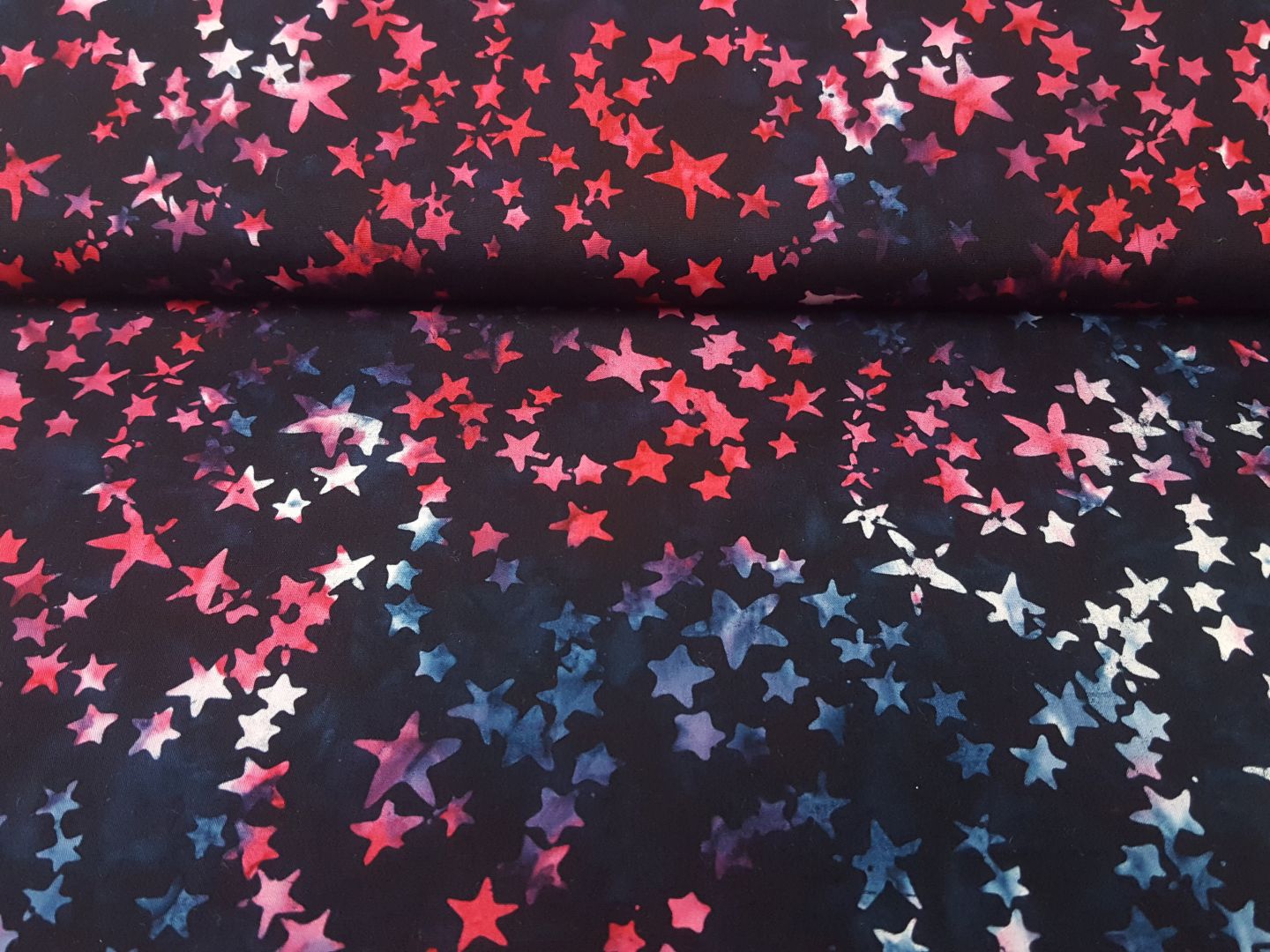 Timeless Treasures Tonga Batik schwarz/pink