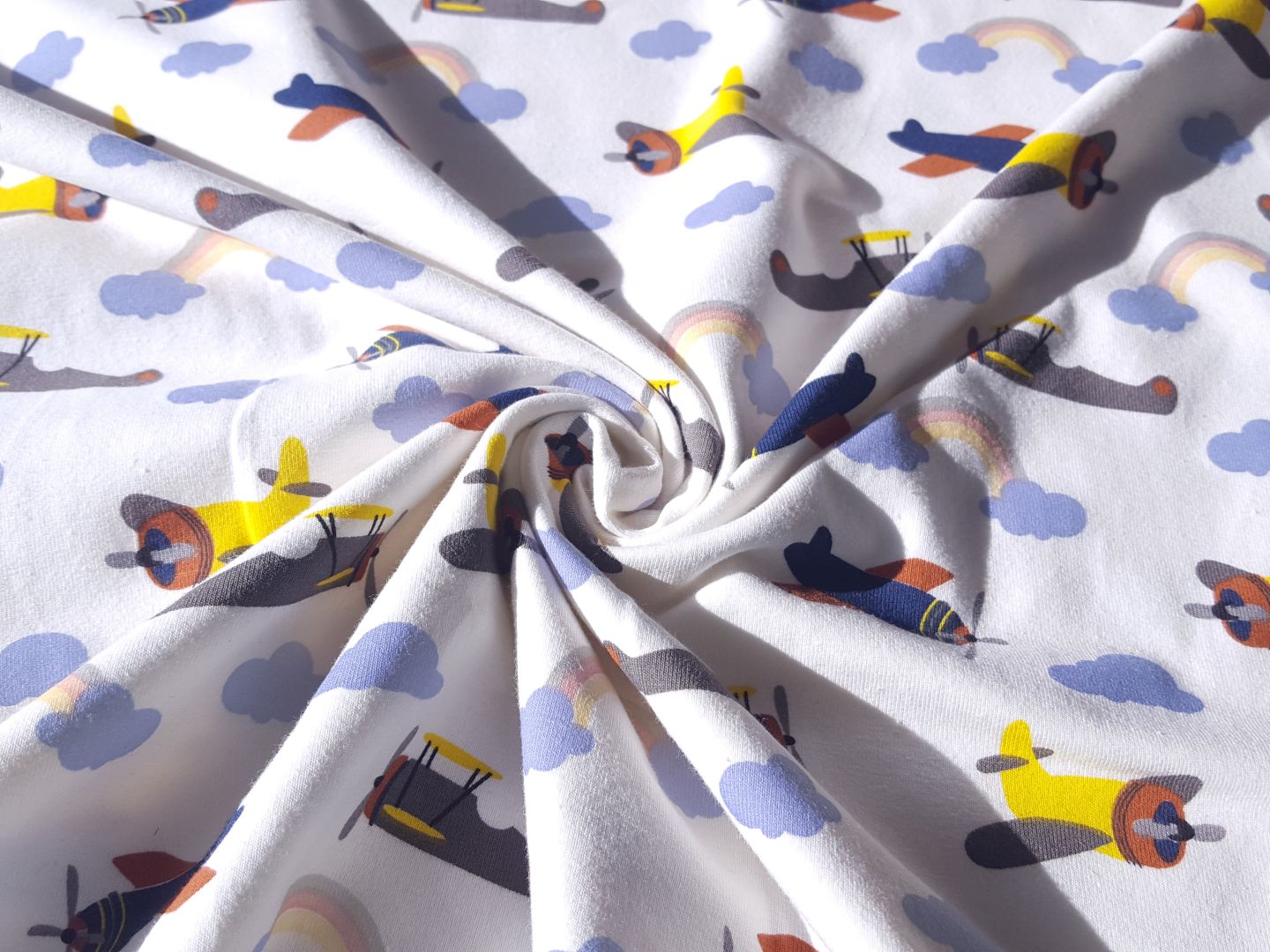 Up In The Sky! offwhite/dunkelblau/gelb