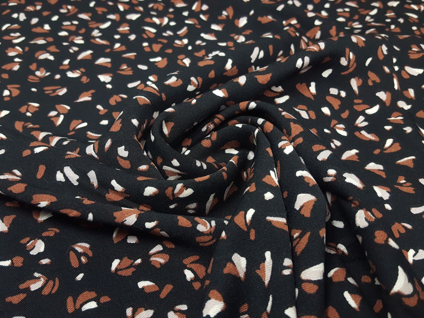 Viskosetwill Parts schwarz/fuchsbraun/beige