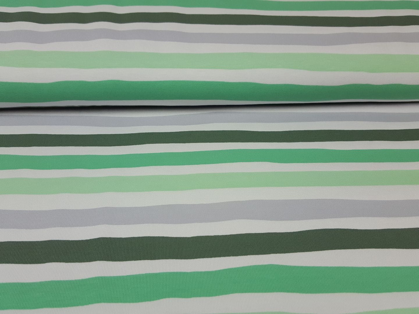 Watercolorstripes olive /grün/grau/weiss