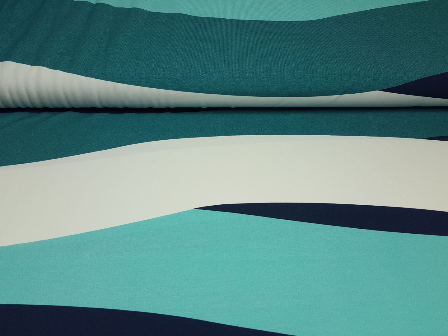 Wave XL aqua/navy/offwhite/royalblau